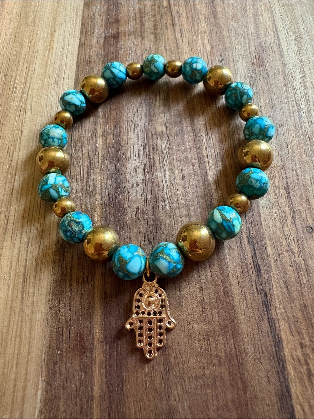 Handmade Dyed Howlite & Gold Hamsa Bracelet
